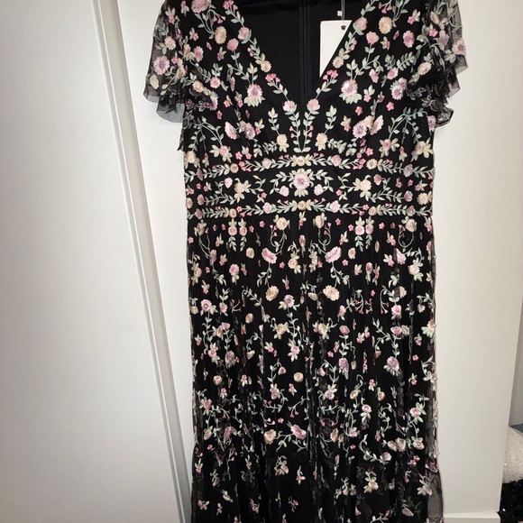 NWT | Mac Duggal 35104 Black Embroidered V Neck Cap Sleeve Midi Dress Size 16 - Picture 7 of 11